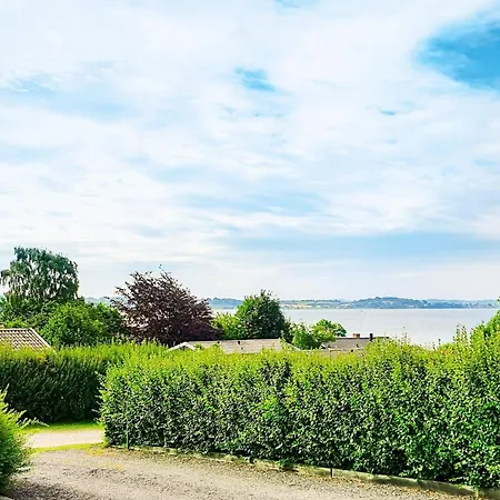 Spacious Retreat With Fjord View - By Traum Casa de Férias