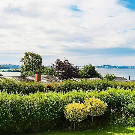 Spacious Retreat With Fjord View - By Traum Egernsund