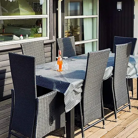 Spacious Retreat With Fjord View - By Traum * Egernsund