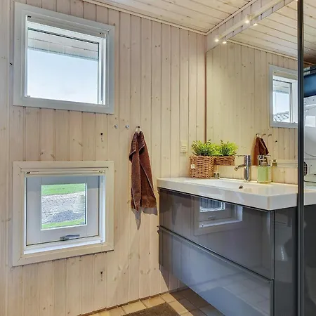 Spacious Retreat With Fjord View - By Traum Egernsund