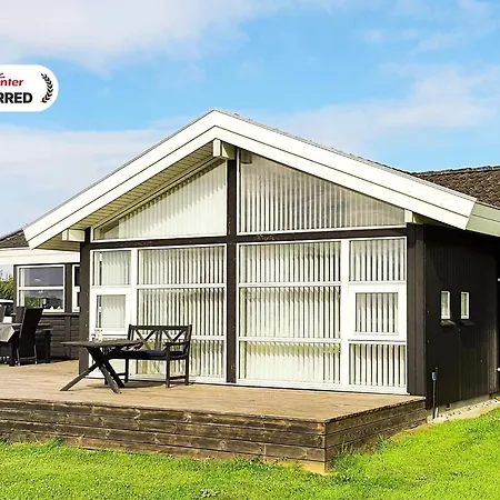 Spacious Retreat With Fjord View - By Traum Casa de Férias *