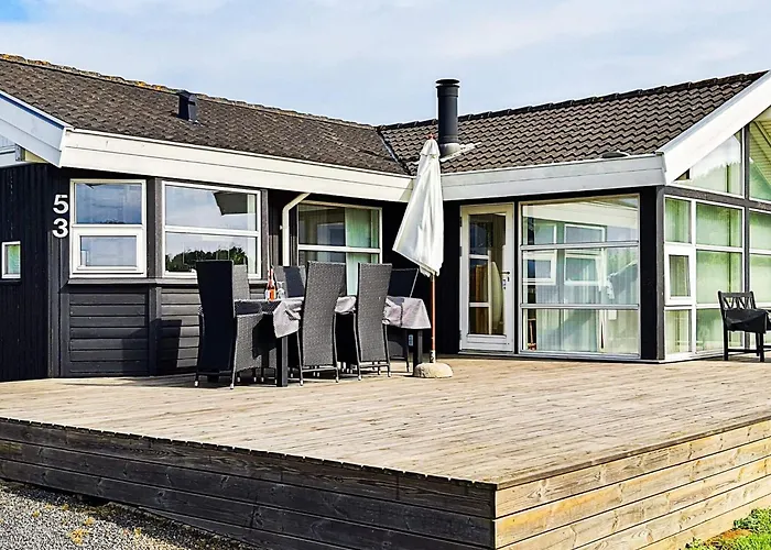 Vakantiehuis Spacious Retreat With Fjord View - By Traum *